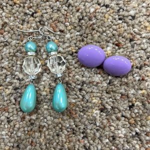 Bundle of vintage bright earrings